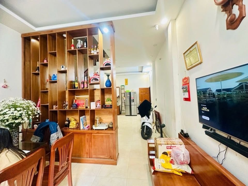 Nhà riêng Xuân La, Tây Hồ 55m² giá 13.5 tỷ - Lô góc thoáng đãng!