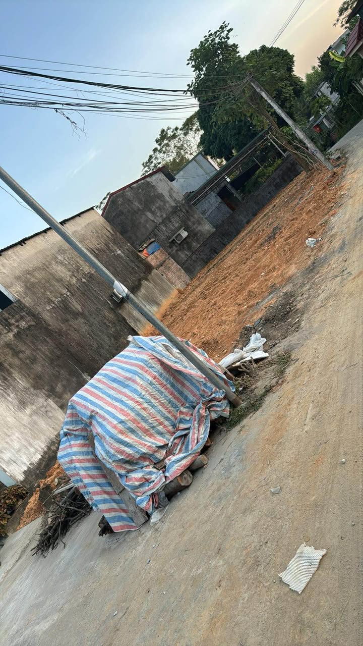 Đất thổ cư Ỷ La 174m² giá 2 tỷ - 2 mặt tiền đẹp, tiềm năng phát triển!