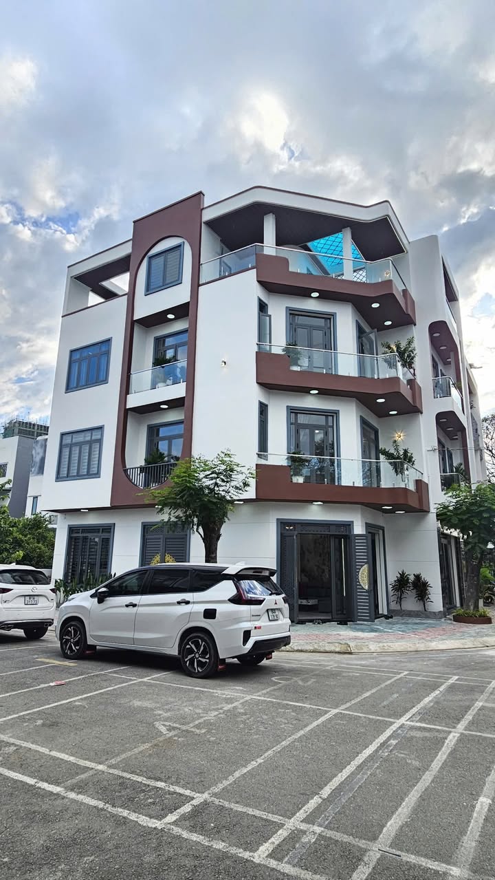 Nhà góc đẹp tại Thuận Giao, Bình Dương 63.5m² giá 8.1 tỷ - Thiết kế hiện đại, đầy đủ nội thất!