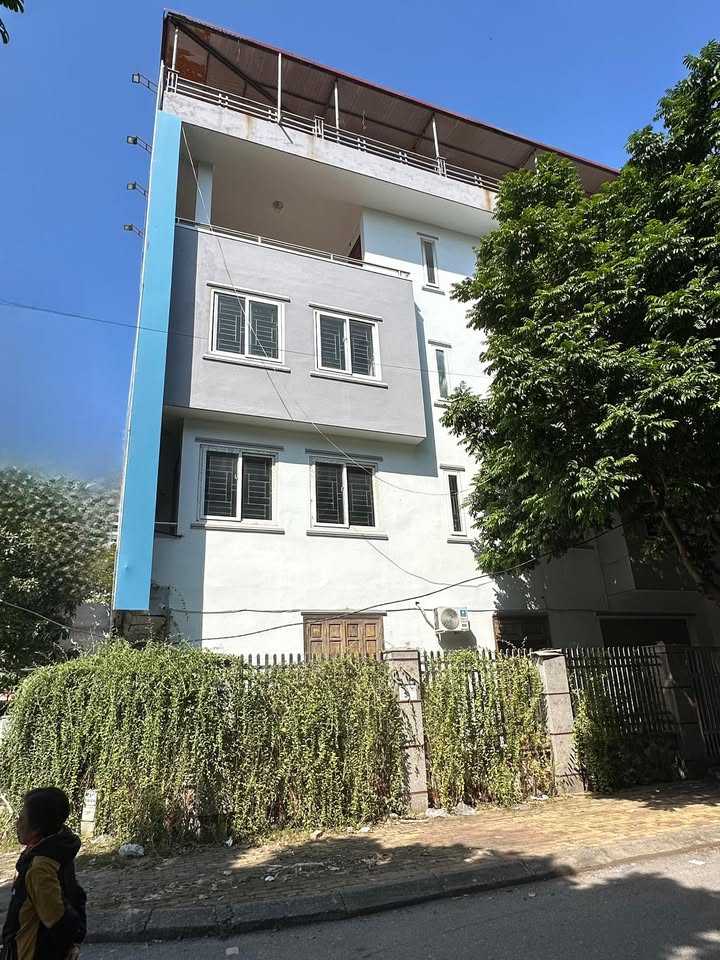 Cho thuê biệt thự KĐT Văn Khê 110m² giá thỏa thuận - Mặt tiền lô góc độc đáo!