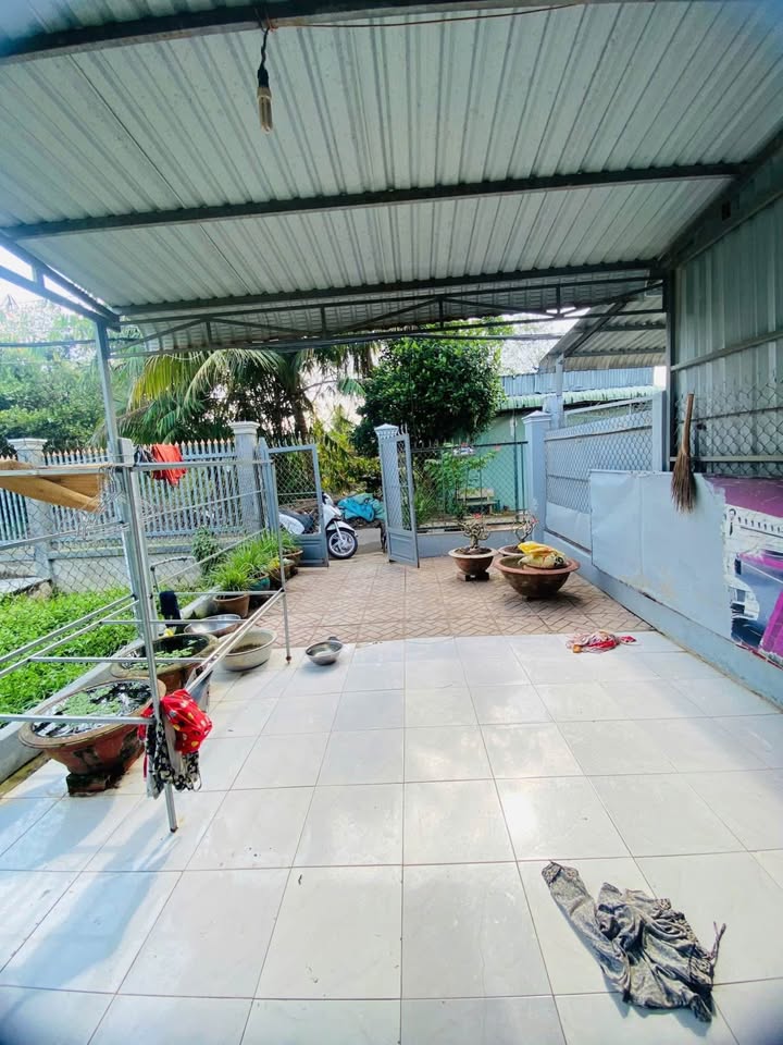 Nhà mặt tiền Nguyễn Thanh Sơn, Bình Thủy, Cần Thơ 106m² - Giá chỉ 1.28 tỷ, vị trí đắc địa cho kinh doanh!