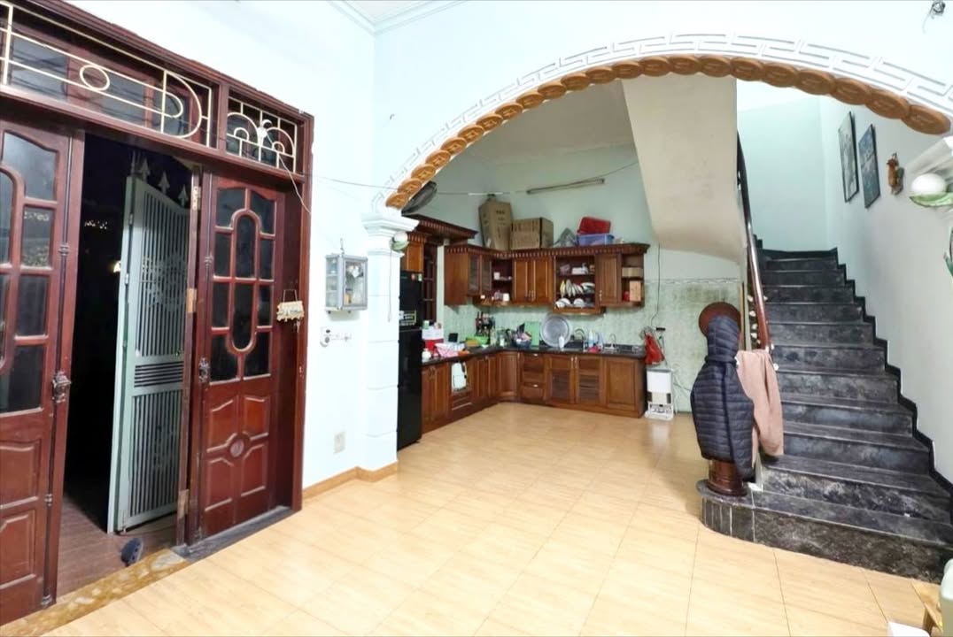 Nhà mặt tiền Hoàng Liệt, Hoàng Mai 84m² giá 8 tỷ - Sổ hồng chính chủ, vào ở ngay!