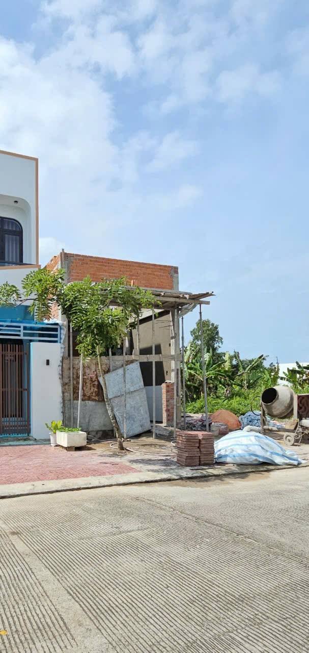 Nhà cấp 4 đường Dương Văn Thà, An Xuyên, Cà Mau - Giá chỉ 1.4 tỷ, tặng nội thất cao cấp!