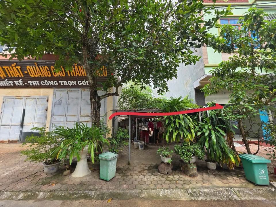 Đất nền Quảng Hưng 100m² giá 3.6 tỷ - Hướng Đông thoáng mát!