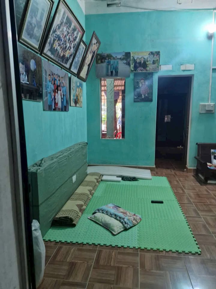 Nhà cấp 4 mặt đường Trần Hưng Đạo, Bỉm Sơn, Thanh Hóa, 300m² - Kinh doanh thuận lợi!