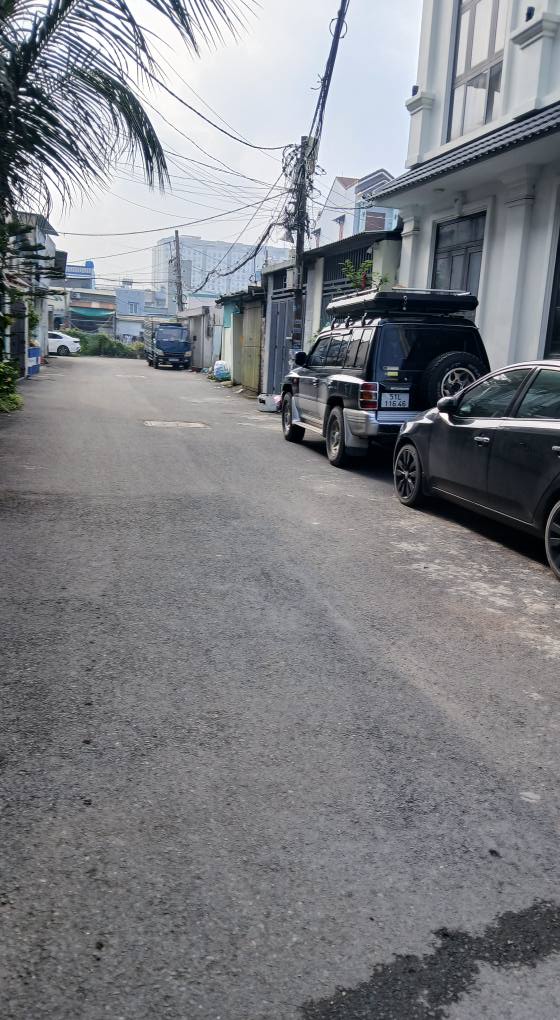 Đất nền đường Thạnh Lộc 19, quận 12, 137m² giá 6.8 tỷ - Tiện xây mới ngay!