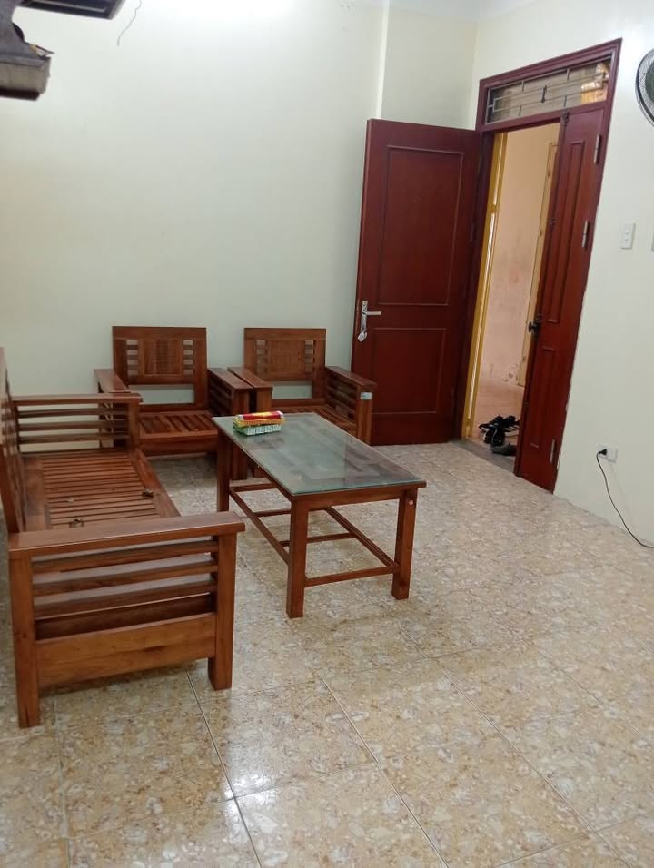 Căn hộ chung cư Phú Sơn, 2 phòng ngủ, giá 4 triệu - Nhà sạch sẽ, vào ở ngay!