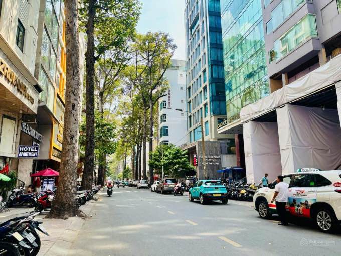 Mặt Phố Bùi Thị Xuân, Hai Bà Trưng 110m² giá 112 tỷ - Kinh doanh sầm uất, doanh thu ổn định!