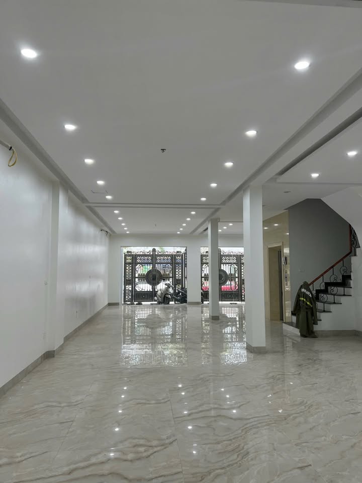 Cho thuê nhà mặt tiền 79 Thanh Đàm, Vĩnh Hưng 160m² giá 10 triệu - Phù hợp làm văn phòng, kho