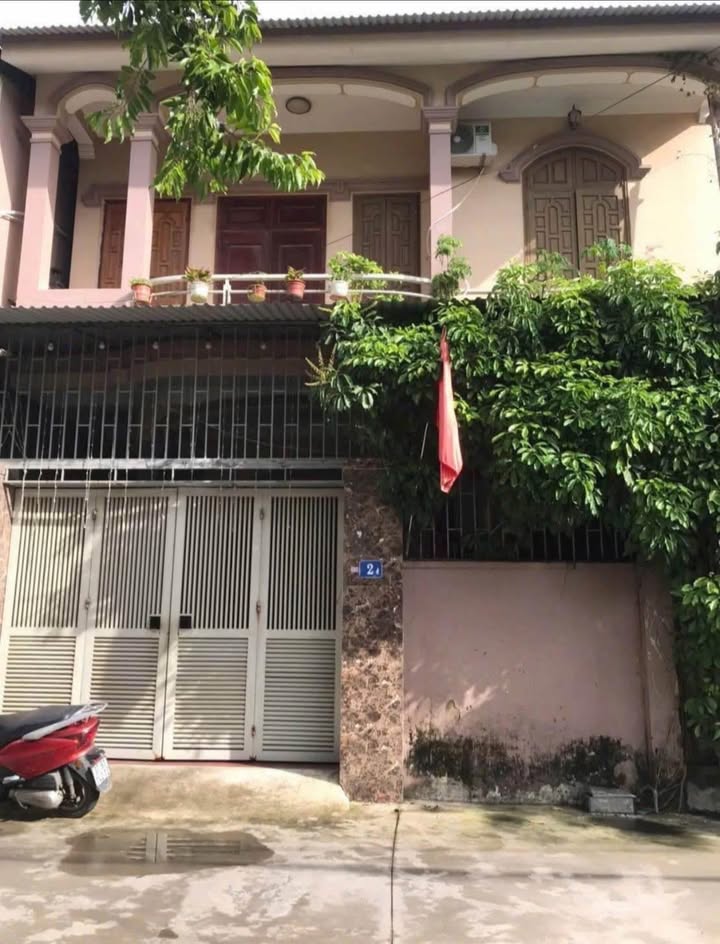 Nhà 2 tầng phường Hưng Phúc 125m² giá 6.4 tỷ - Bán gấp chính chủ!