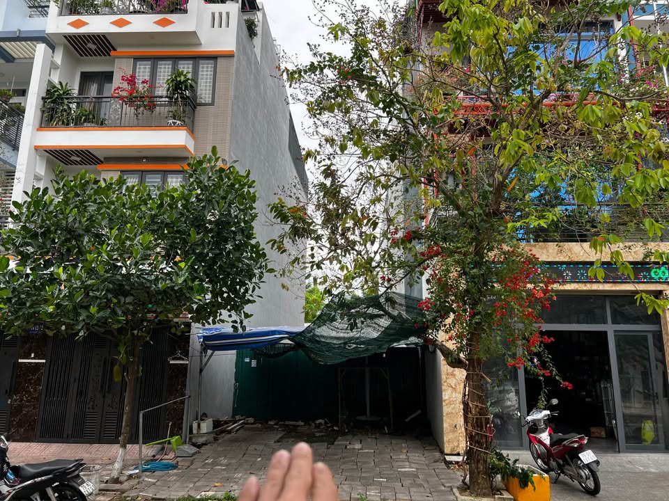 Đất nền KĐT Phước Long Nha Trang 100m² giá 7 tỷ - Đối diện công viên thoáng mát!