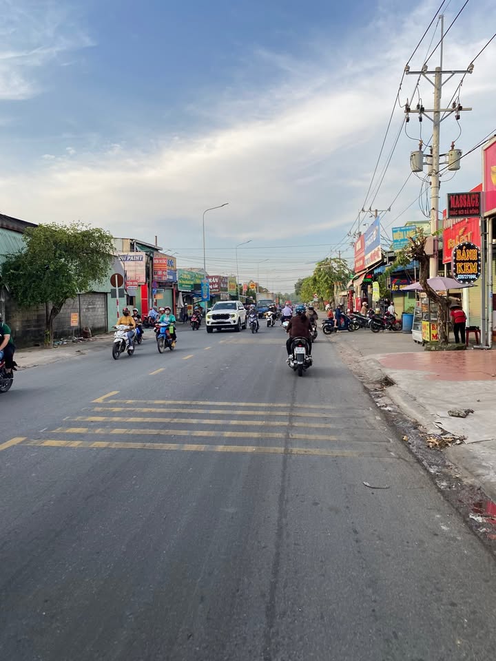 Nhà mặt tiền Nguyễn Du, Bình Hòa, 187m² giá 8 tỷ - Đầu tư sinh lời ngay!