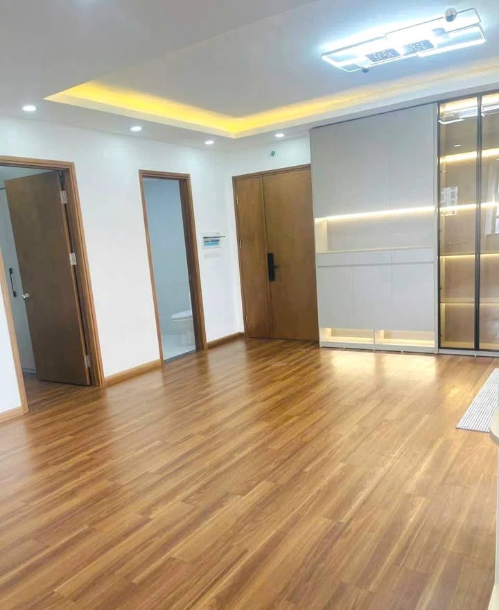 Chung cư Hoàng Mai 95m² giá 7 tỷ - Nhà mới, nội thất đầy đủ, vào ở ngay!