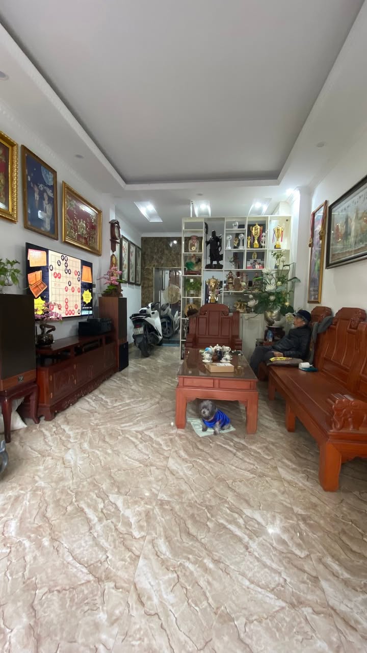 Nhà Ngọc Thụy, Long Biên 40m² giá 11 tỷ - Kinh doanh dòng tiền, ô tô vào tận nơi!