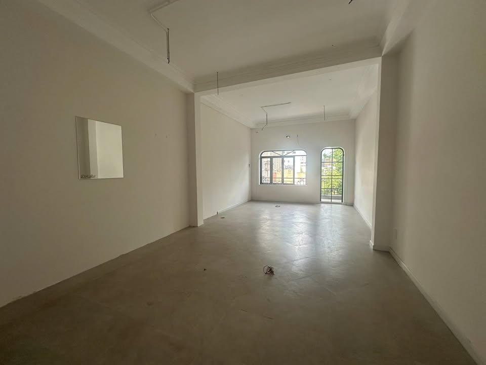 Nhà mặt tiền Lê Thánh Tôn, Quận 1 - Diện tích 88m² - Kinh doanh lý tưởng!