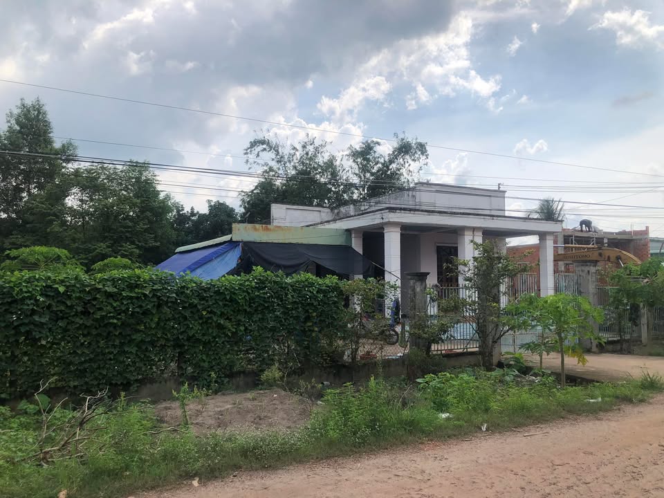 Đất nền Tân Hưng, Tân Châu, Tây Ninh 2.171,8m² giá 3.7 tỷ - Sổ hồng chính chủ, thương lượng tốt!