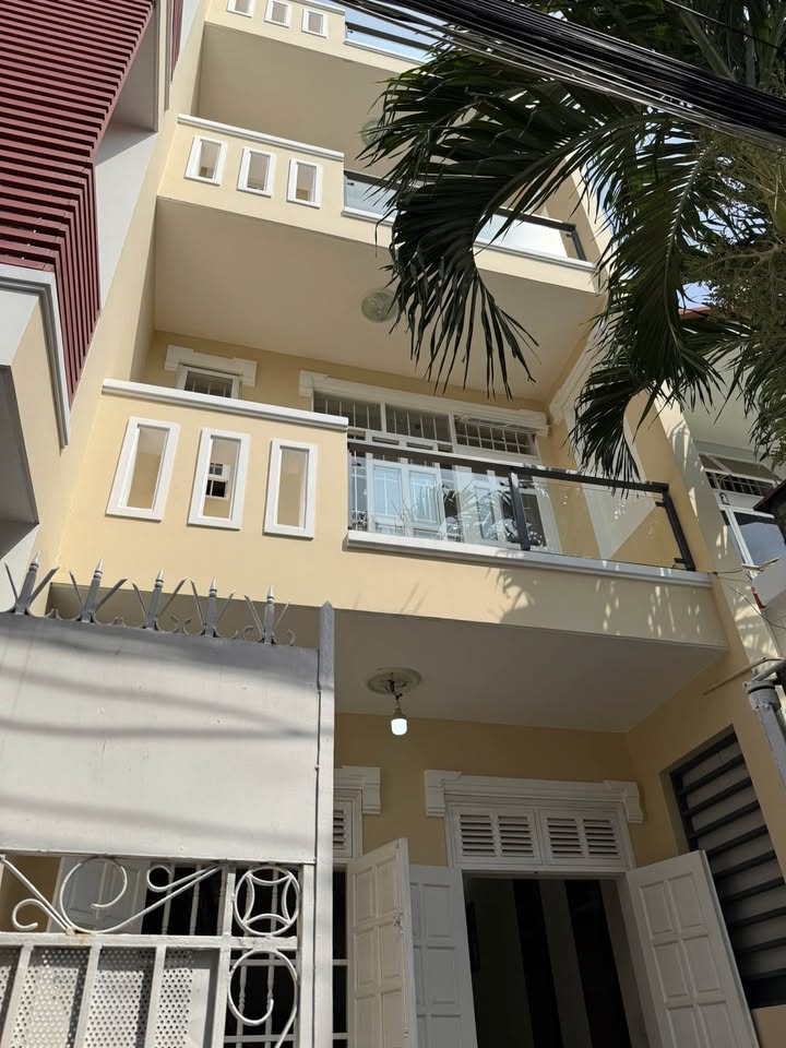 Nhà phố 3 tầng Lê Lợi, Vũng Tàu 60.4m² giá 4.95 tỷ - Đầy đủ công năng, hẻm ô tô vào tận nơi!