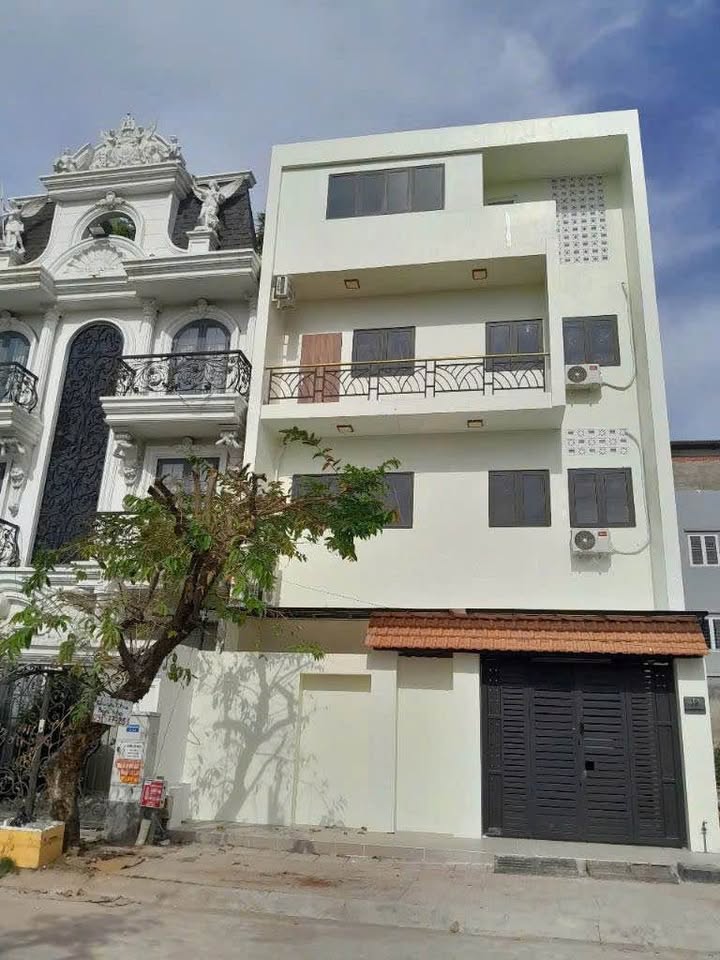 Căn hộ dịch vụ Thủ Đức 160m² giá 18.5 tỷ - Đầu tư sinh lời 80 triệu/tháng!