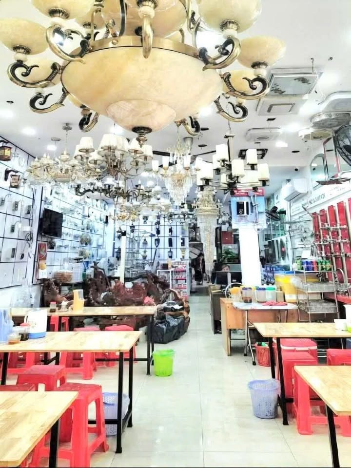 Nhà mặt tiền kinh doanh góc 135m² giá 23 tỷ - Vị trí đắc địa ngay AEON Mall