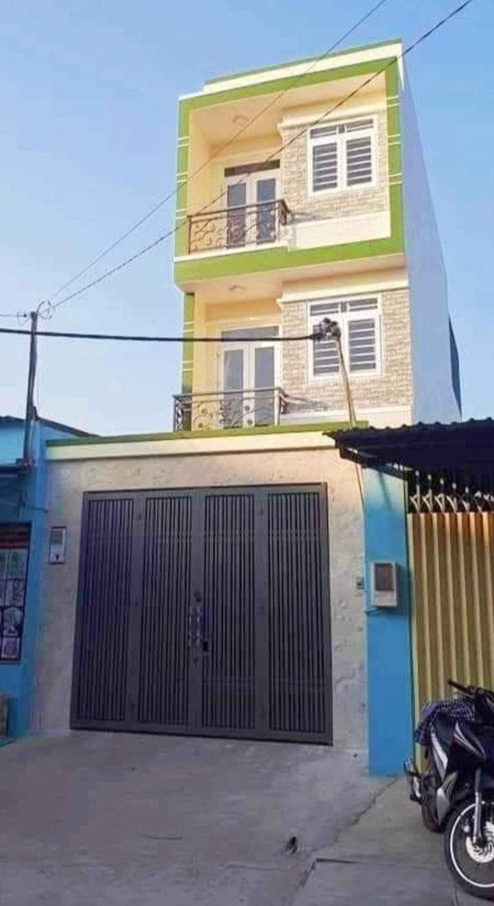 Bán Nhà Mặt Tiền ấp Tiền Lân, Hóc Môn 96m² giá 6.3 tỷ - Sổ hồng chính chủ!