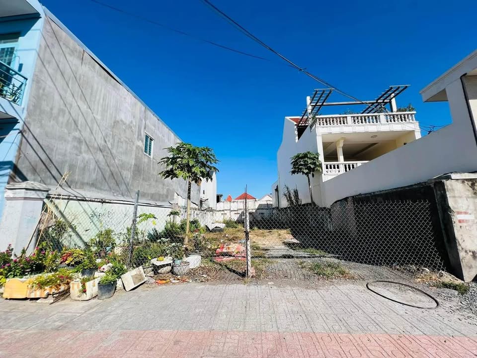 Đất kinh doanh mặt tiền Hùng Vương, Diên Khánh 470.4m² giá chỉ 10.819 tỷ - Cơ hội đầu tư hiếm có!