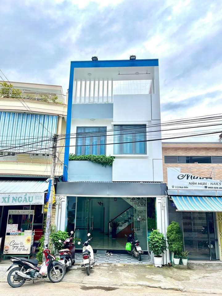 Nhà 3 tầng tại Nha Trang 79.8m² giá 7.1 tỷ - Thiết kế hiện đại, tiện nghi