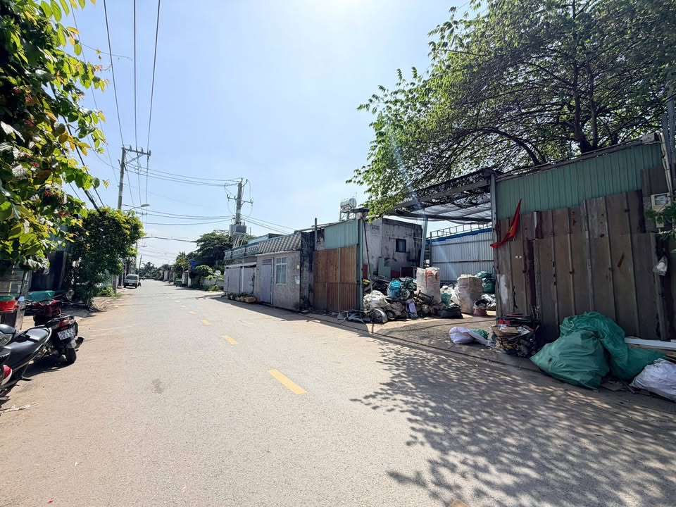 Đất nền mặt tiền An Phú Đông 25, quận 12, 121.5m² - Kinh doanh sầm uất!