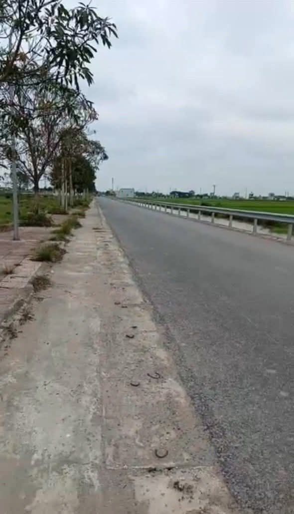 Đất nền 100m² đường ĐH 19, xã Vũ Bình, Kiến Xương giá 900 triệu - Cơ hội đầu tư tuyệt vời!