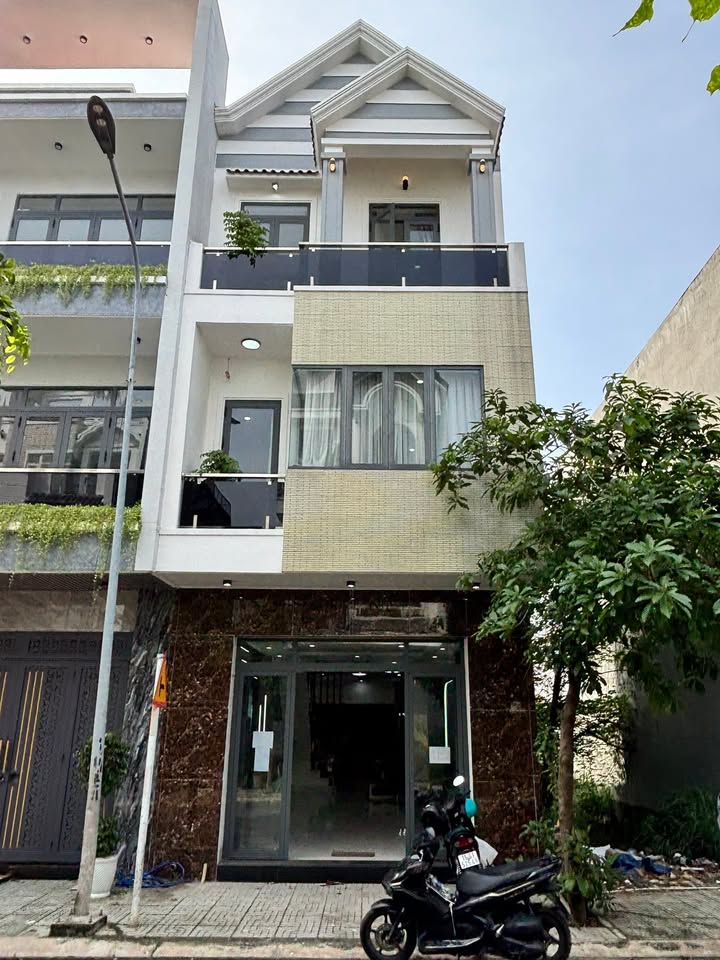 Nhà phố An Phú 105m² giá 5.6 tỷ - Full nội thất cao cấp, sẵn sàng ở ngay!