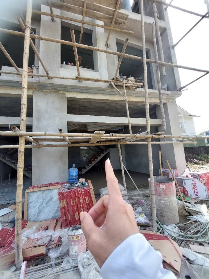 Nhà 3 tầng đẹp tại Hưng Lộc, Vinh 53m² giá 4 tỷ - Thiết kế hiện đại, đầy đủ nội thất!