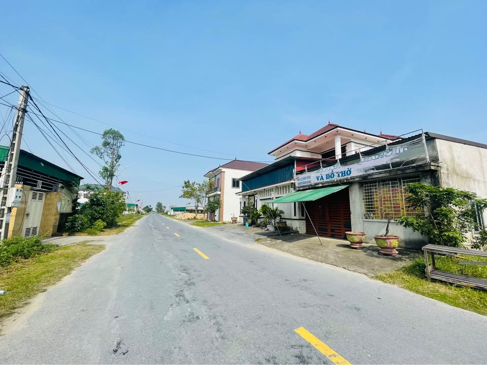 Đất nền Nghi Phong 200m² giá 6 tỷ - Kinh doanh sầm uất ngay mặt đường