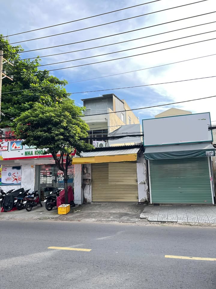 Nhà mặt tiền đường Âu Cơ, Tân Phú 128m² giá 20 triệu - Thích hợp kinh doanh đa dạng!