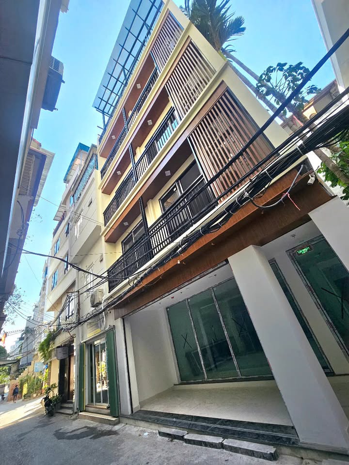 Căn hộ cao cấp cho thuê tại 48 Võng Thị, Tây Hồ - Ô tô đỗ cửa, giá thỏa thuận!