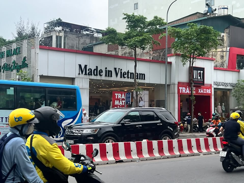 Cho thuê mặt phố Trương Định 110m² giá thỏa thuận - Vị trí đắc địa, kinh doanh sầm uất!