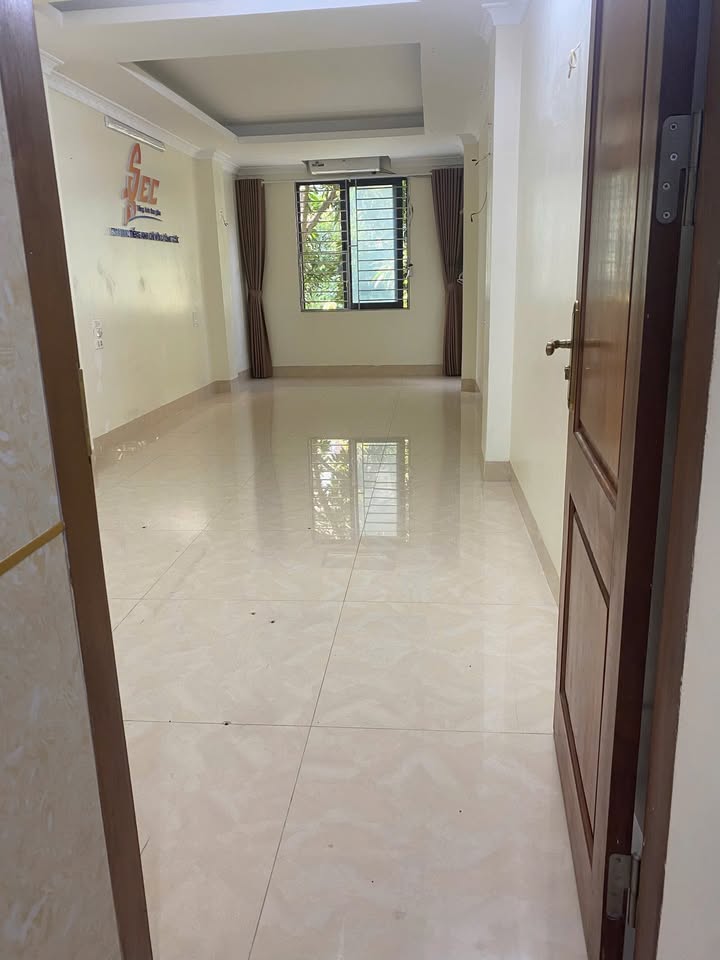 Cho thuê văn phòng 50m² tại Trần Quốc Vượng, Cầu Giấy - Giá chỉ 8 triệu/tháng!