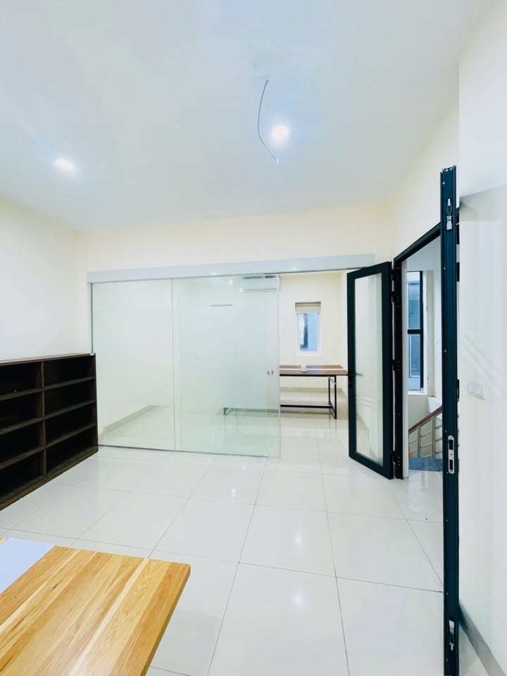 Sàn văn phòng cho thuê 70m² tại Mỹ Đình - Nhà mới đẹp, siêu thoáng chỉ 8 triệu/tháng!