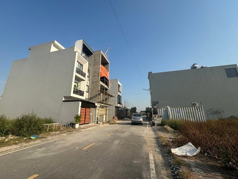 Nhà mặt tiền đường Trần Nhân Tông, Kiến An 90m² giá 3 tỷ - Cơ hội đầu tư tốt!