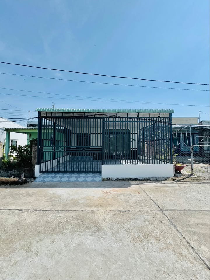 Nhà mặt tiền đường Tạ Uyên, Vĩnh Thông, Rạch Giá 122m² giá 1.6 tỷ - Chính chủ thương lượng!