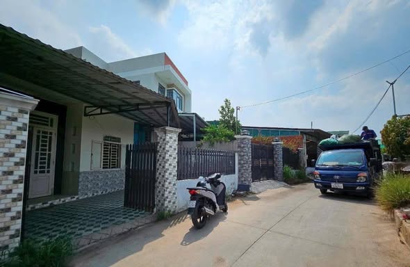 Nhà cấp 4 tại Bình Nhâm, Lái Thiêu 113m² giá 3 tỷ - Tiện ích đầy đủ, sổ hồng chính chủ!