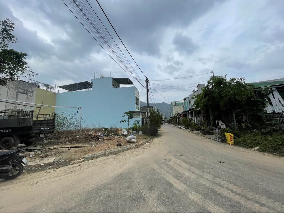 Đất góc 2 mặt tiền Trần Quang Diệu, Quy Nhơn 92m² giá 2.45 tỷ - Cơ hội đầu tư hấp dẫn!