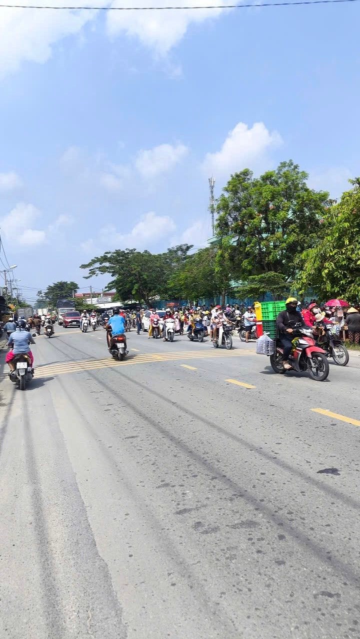 Đất thổ cư Hóc Môn 130m² giá chỉ 2.1 tỷ - Gần bệnh viện Xuyên Á!