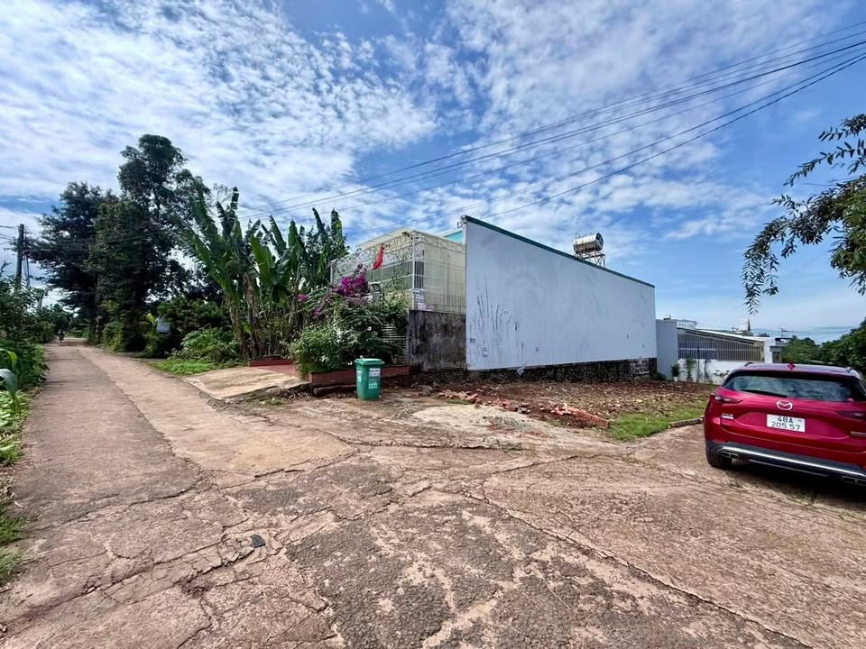 Đất nền hẻm 266 Y Moan, Buôn Ma Thuột 80m² giá 2.179 tỷ - Đường thông thoáng, xây nhà ngay!