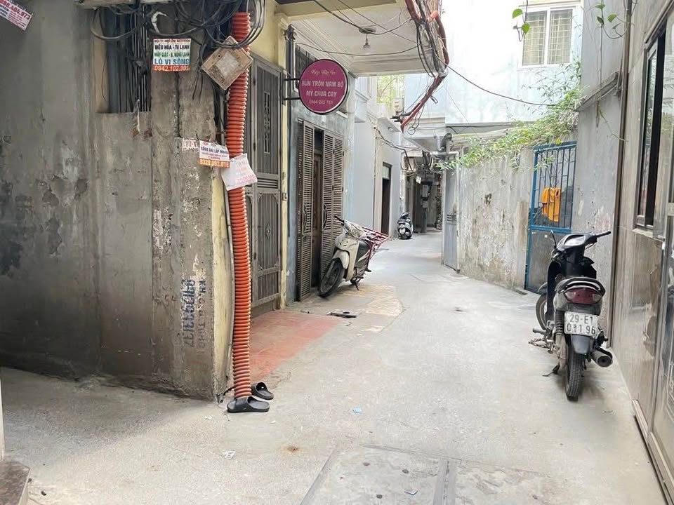 Nhà Thổ Quan Đống Đa 25m² giá 6.2 tỷ - Lô góc siêu thoáng, gần phố!