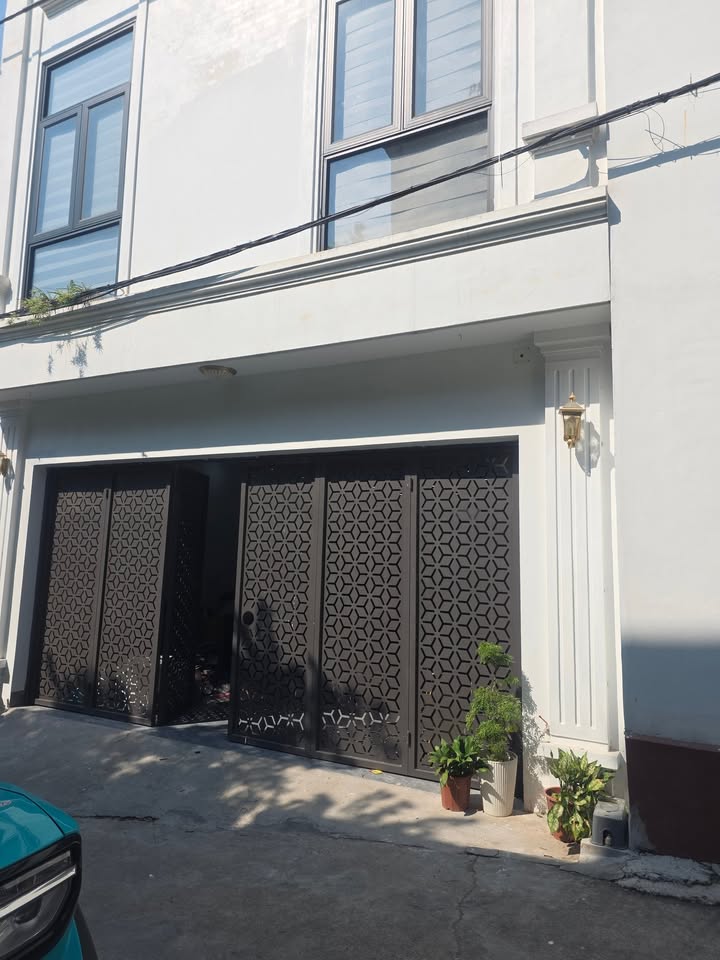 Nhà 3 tầng đường Nguyễn Tất Thành, Việt Trì 70m² giá 4 tỷ - Full công năng, vị trí đẹp!