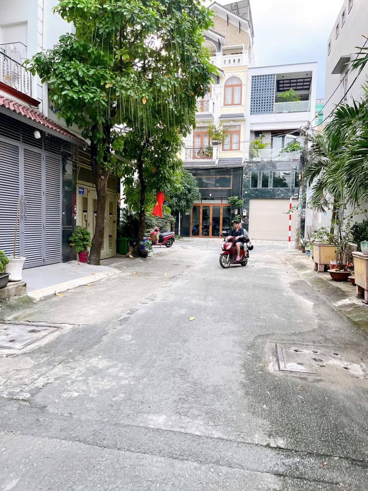 Đất Trống 2 Mặt Tiền Đường Gò Dầu, Tân Phú 180m² - Phù Hợp Xây Dựng Mới!