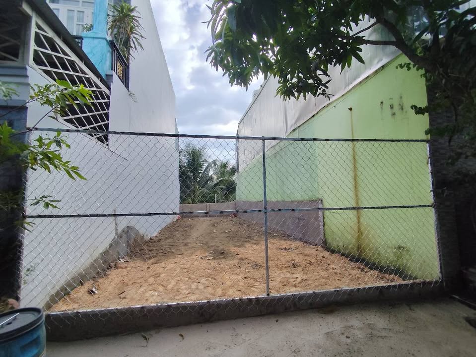 Đất thổ cư Xuân Thới Sơn Hóc Môn 80m² giá 3.88 tỷ - Sổ hồng riêng, xây dựng tự do!