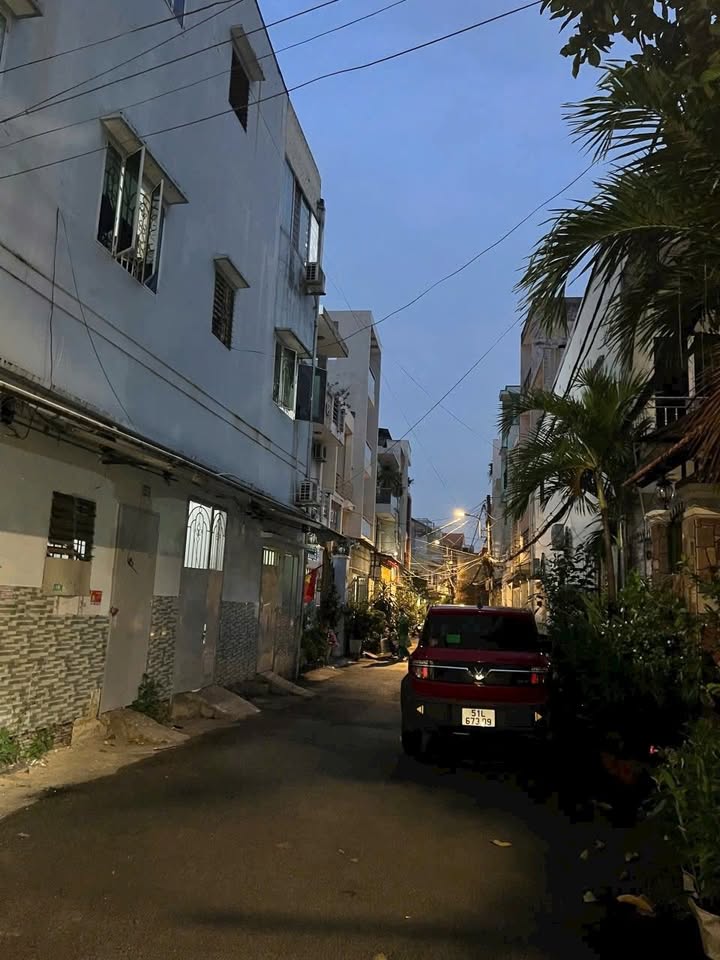 Nhà phố Gò Vấp 56m² giá 6.65 tỷ - Sổ hồng chính chủ, vị trí đẹp!