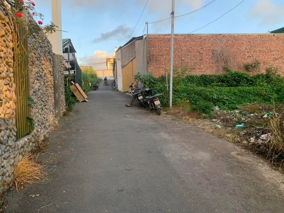 Đất đẹp gần KDL Thung Lũng Tình Yêu Đà Lạt 250m² giá 7.8 tỷ - Sổ hồng chính chủ!