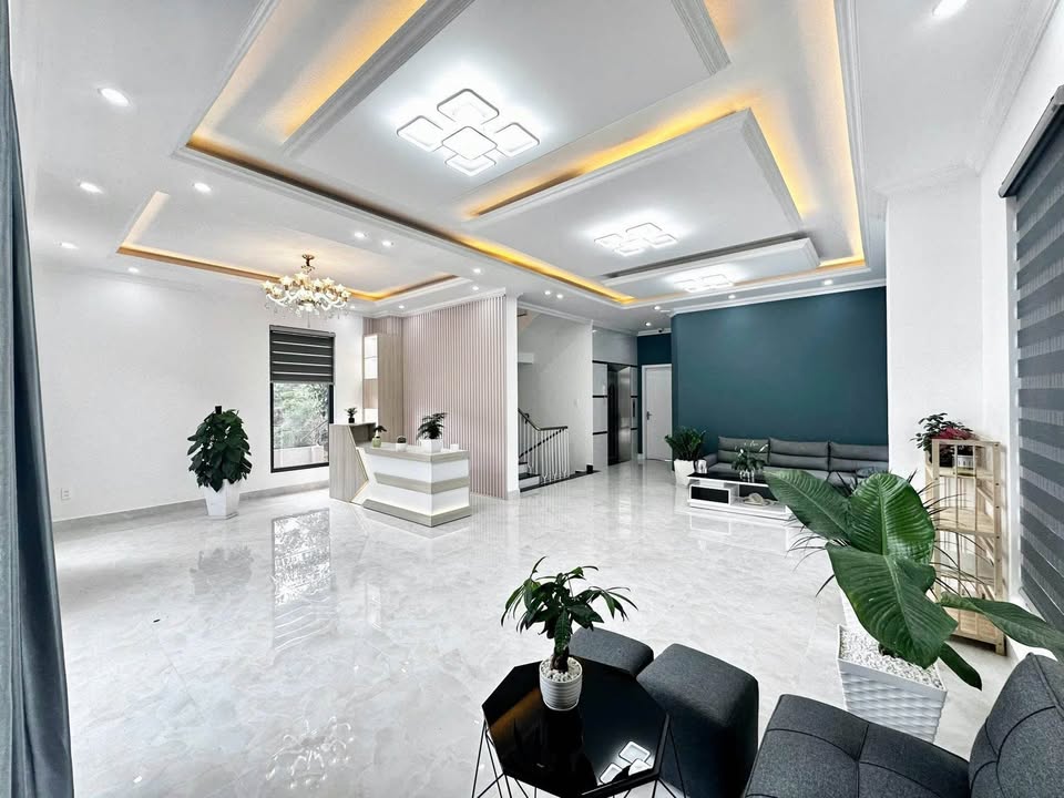 Khách sạn tại Đà Lạt 490m² giá 30.5 tỷ - Cơ hội đầu tư hấp dẫn!