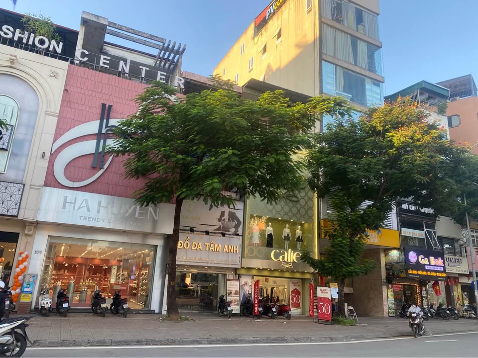 Cho thuê mặt phố Liễu Giai, Ba Đình 70m² giá 40 triệu - Đoạn đẹp nhất phố!